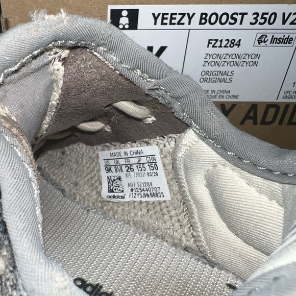 Yeezy Boost 350 V2 Infant/Toddler 'Zyon' - Picture 4 of 4